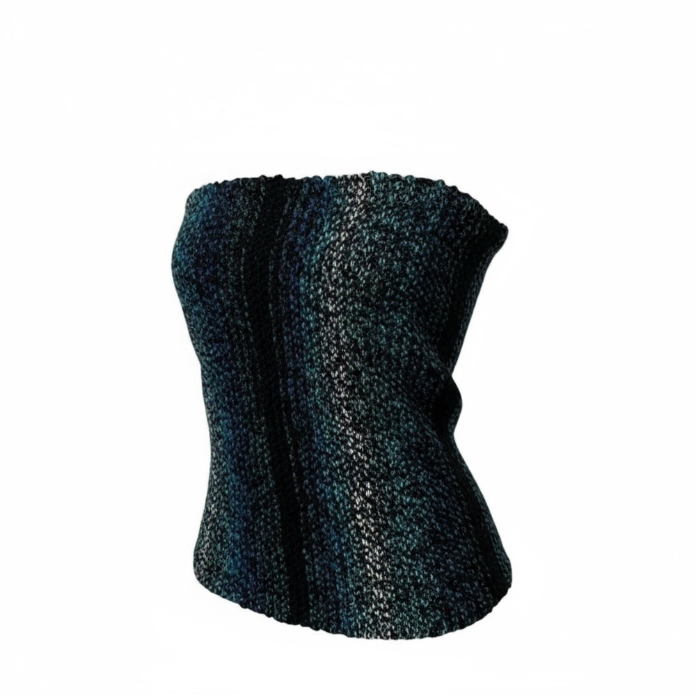 Hand Knitted Tube Top - Picture 3 of 8